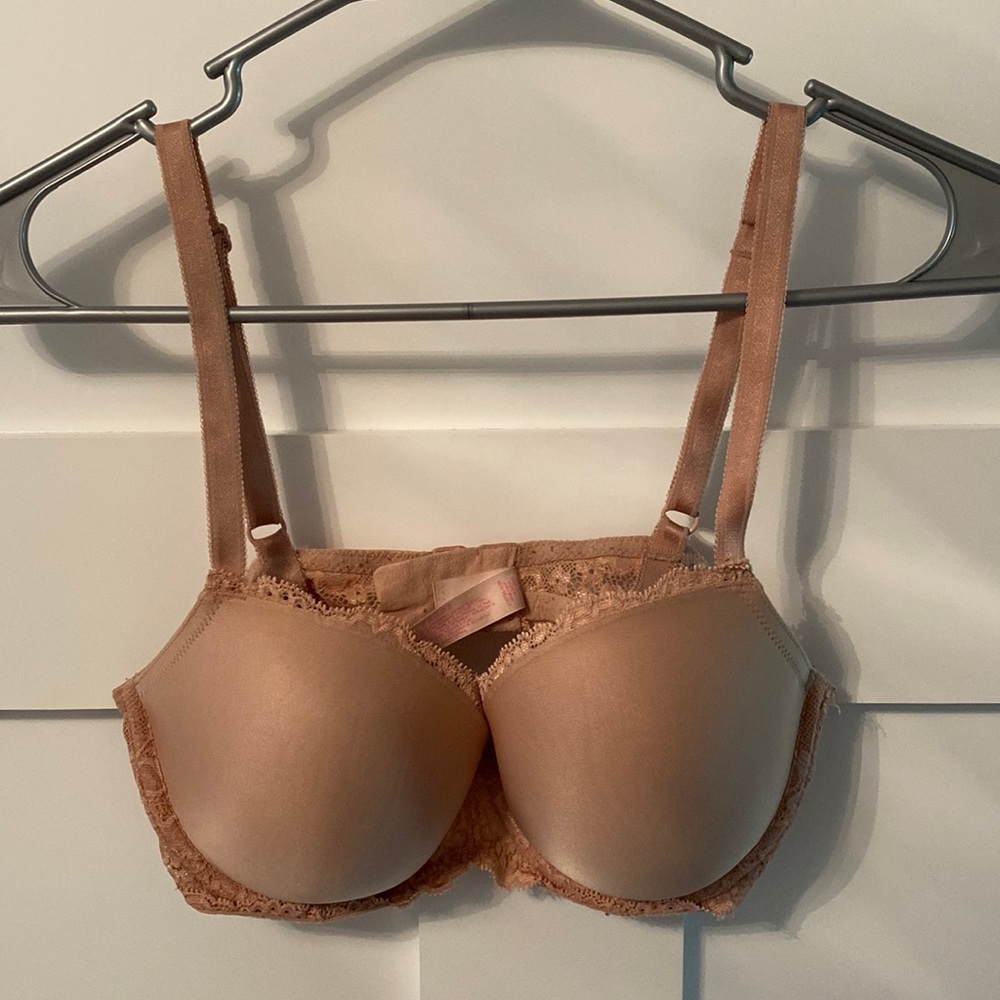 Victoria’s Secret dream angels bra